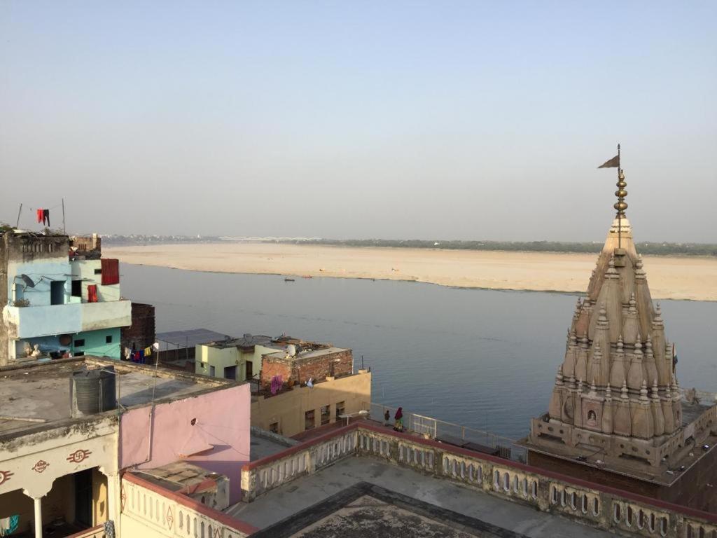 P G On Ganges Varanasi Exterior photo